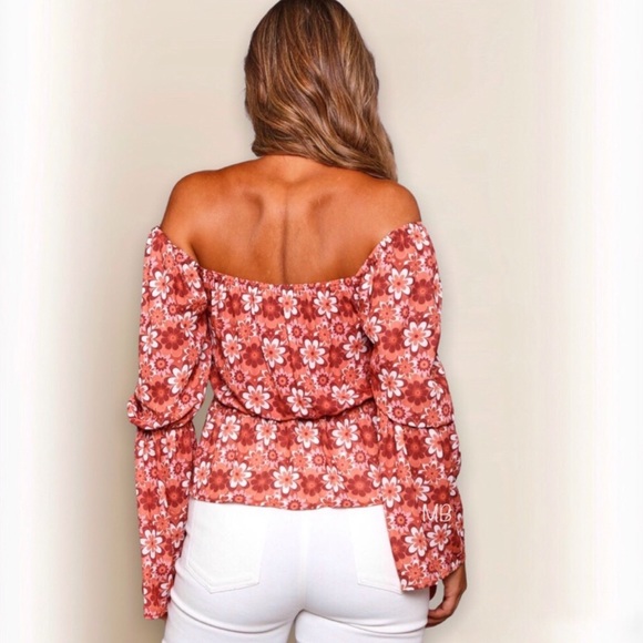 Peach Love California Retro Floral Peplum Top Ruched Bell Sleeve Beauty - Picture 4 of 5